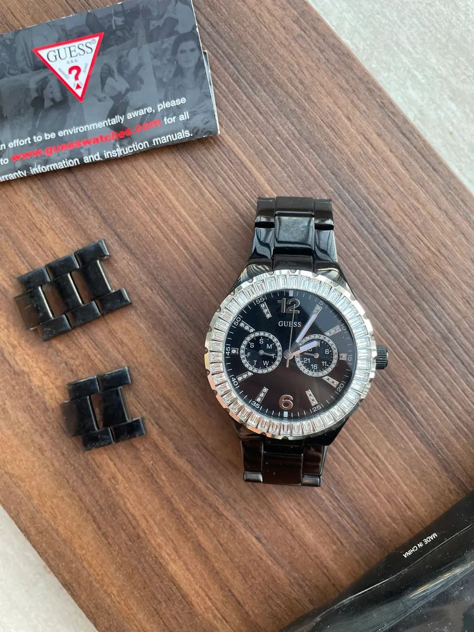 Relógio Guess Original Preto com Pedras  - Foto 3
