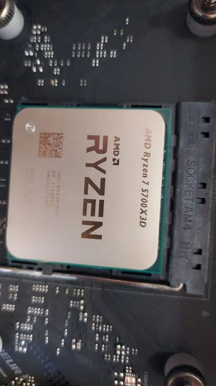 Ryzen 7 5700x3D - Foto 2