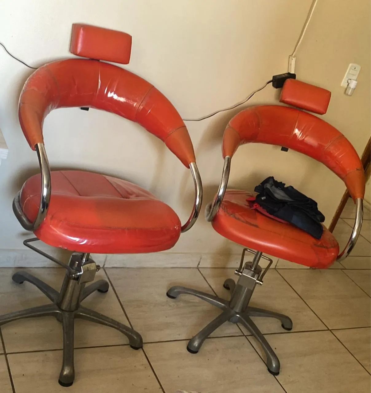 MÓVEIS DE CABELEIREIRO R$ 750,00 tudo  - Foto 3