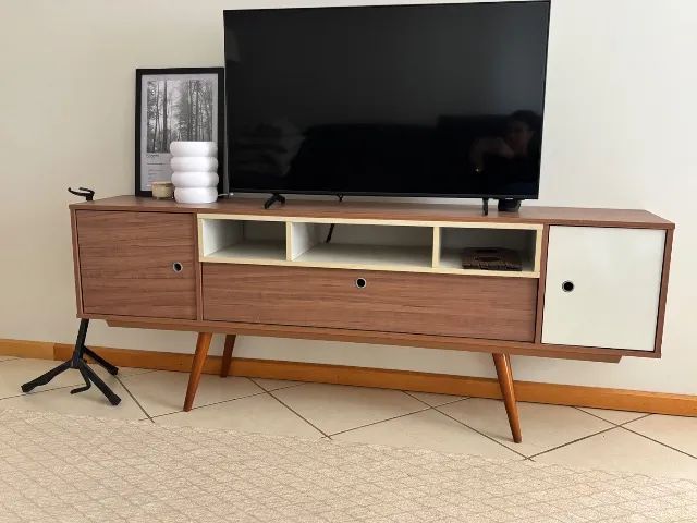 Rack tv