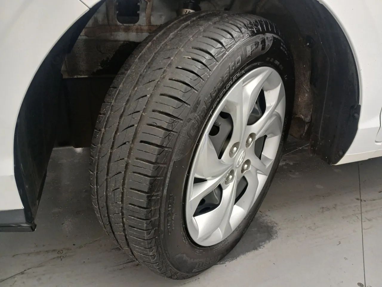 Hyundai HB20S Comfort Plus 1.0 TB Flex 12V Mec., foto 11 de 18