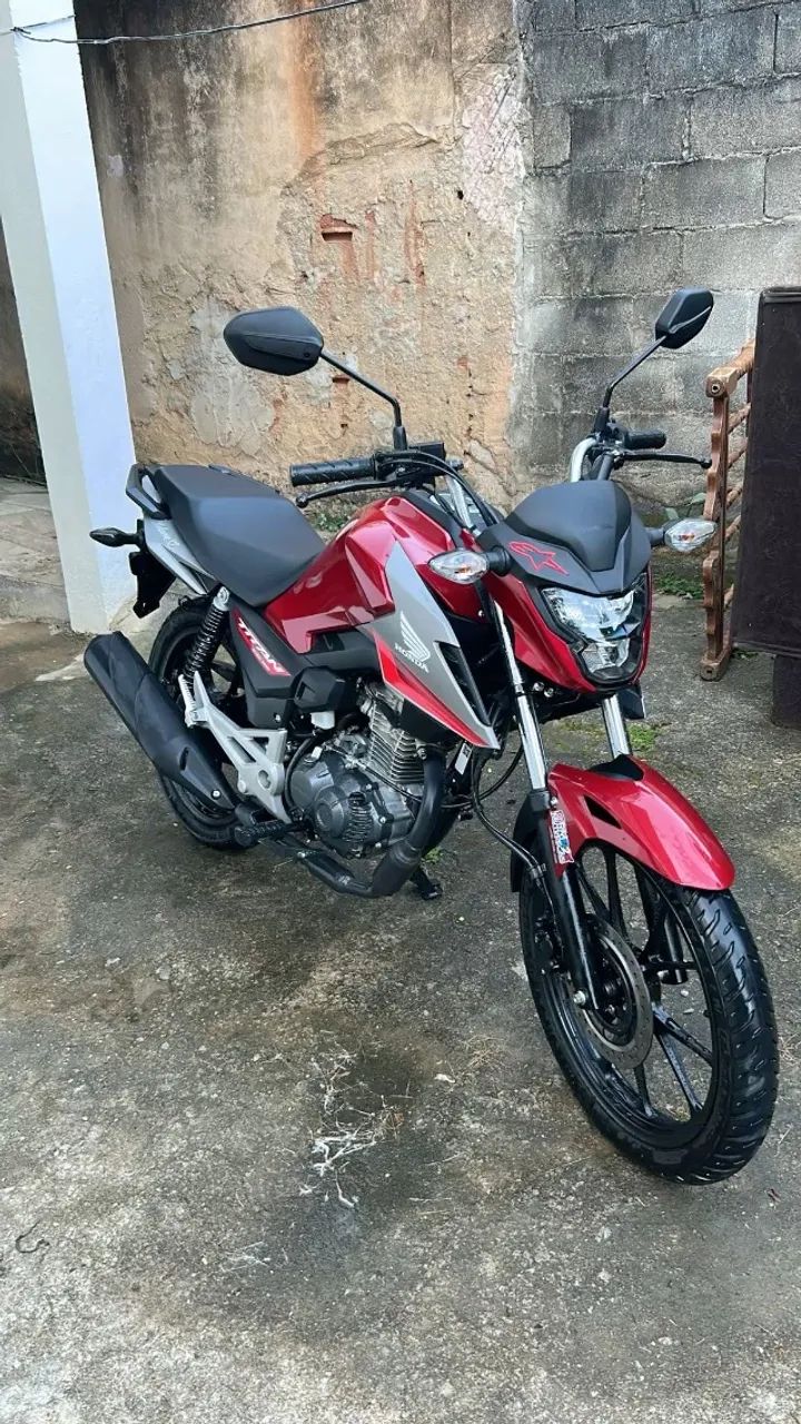 Titan 160