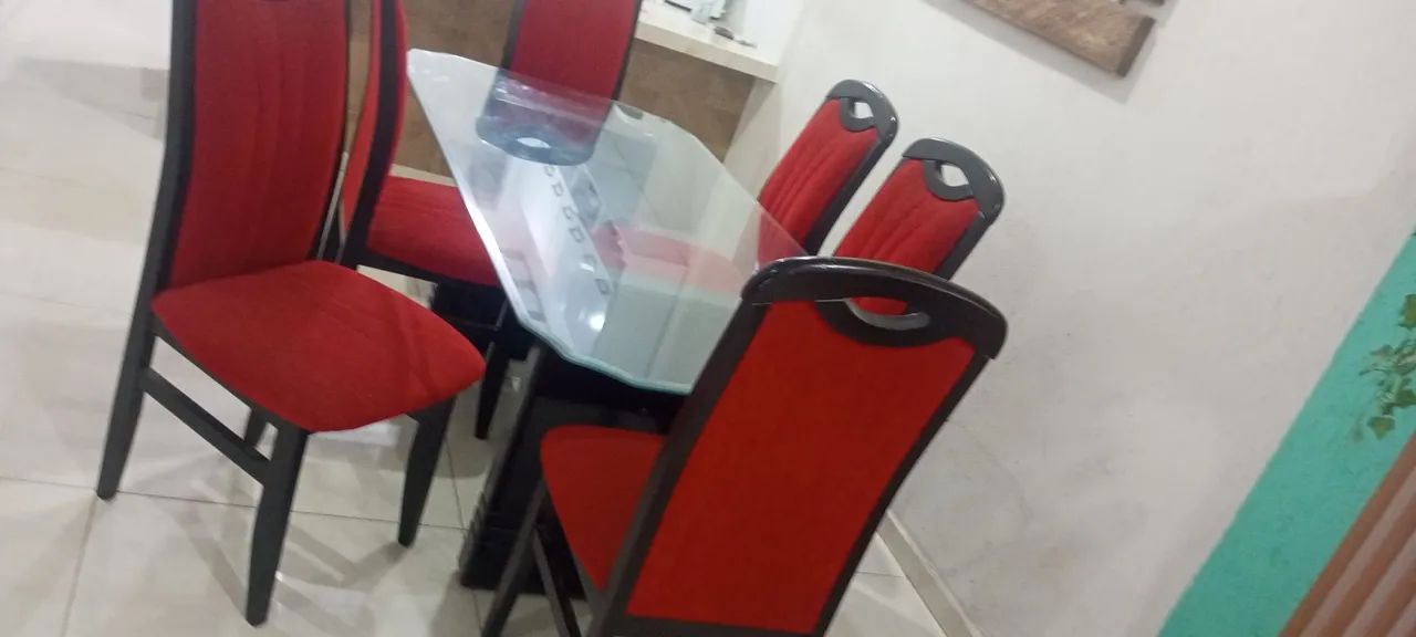 Vendo mesa de vidro 6 cadeiras  - Foto 3