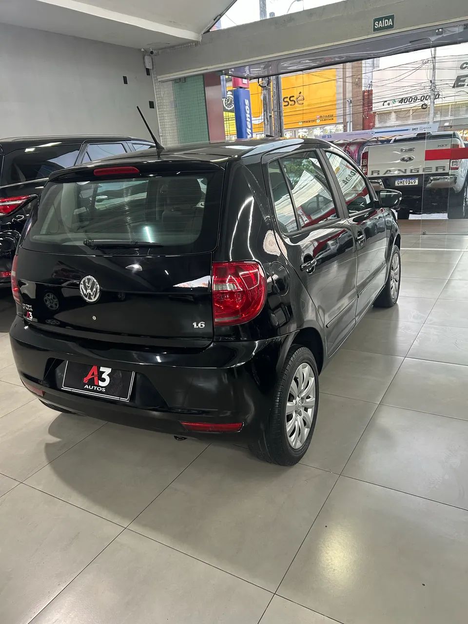 Volkswagen Fox 1.6 MI Total Flex 8V 5P 2014 - Foto 4