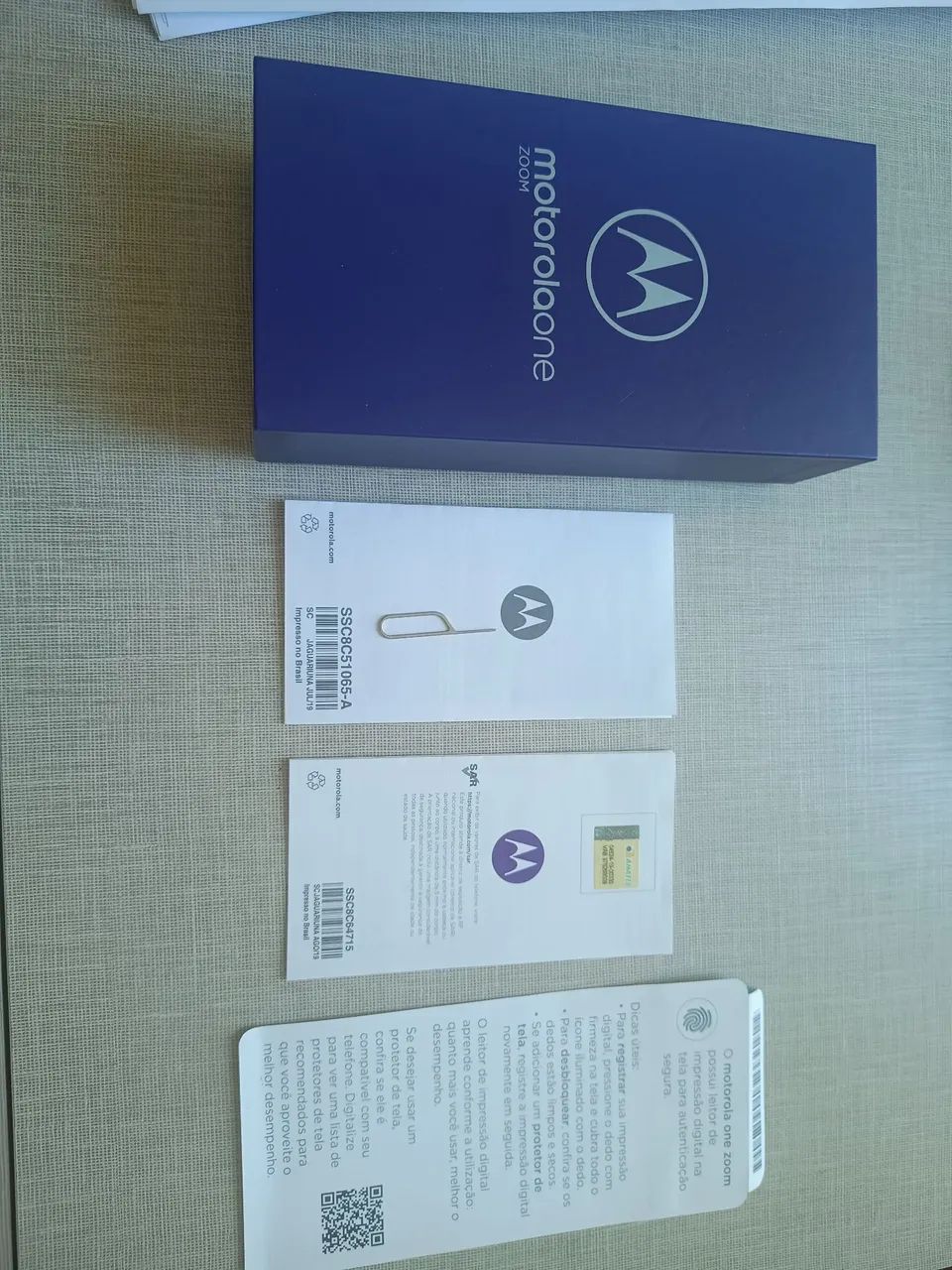 Celular Motorola one zoom  - Foto 2