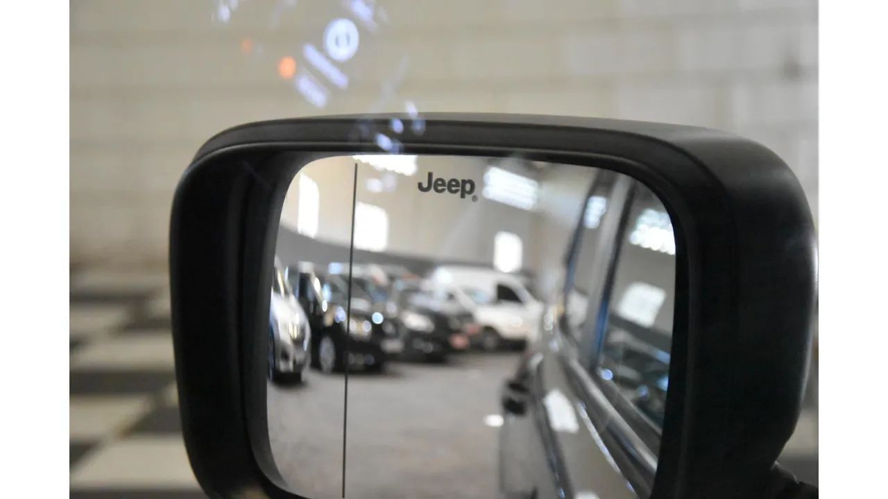 Jeep Renegade Sport 1.8 4X2 Flex 16V Aut. 2021 - Foto 14