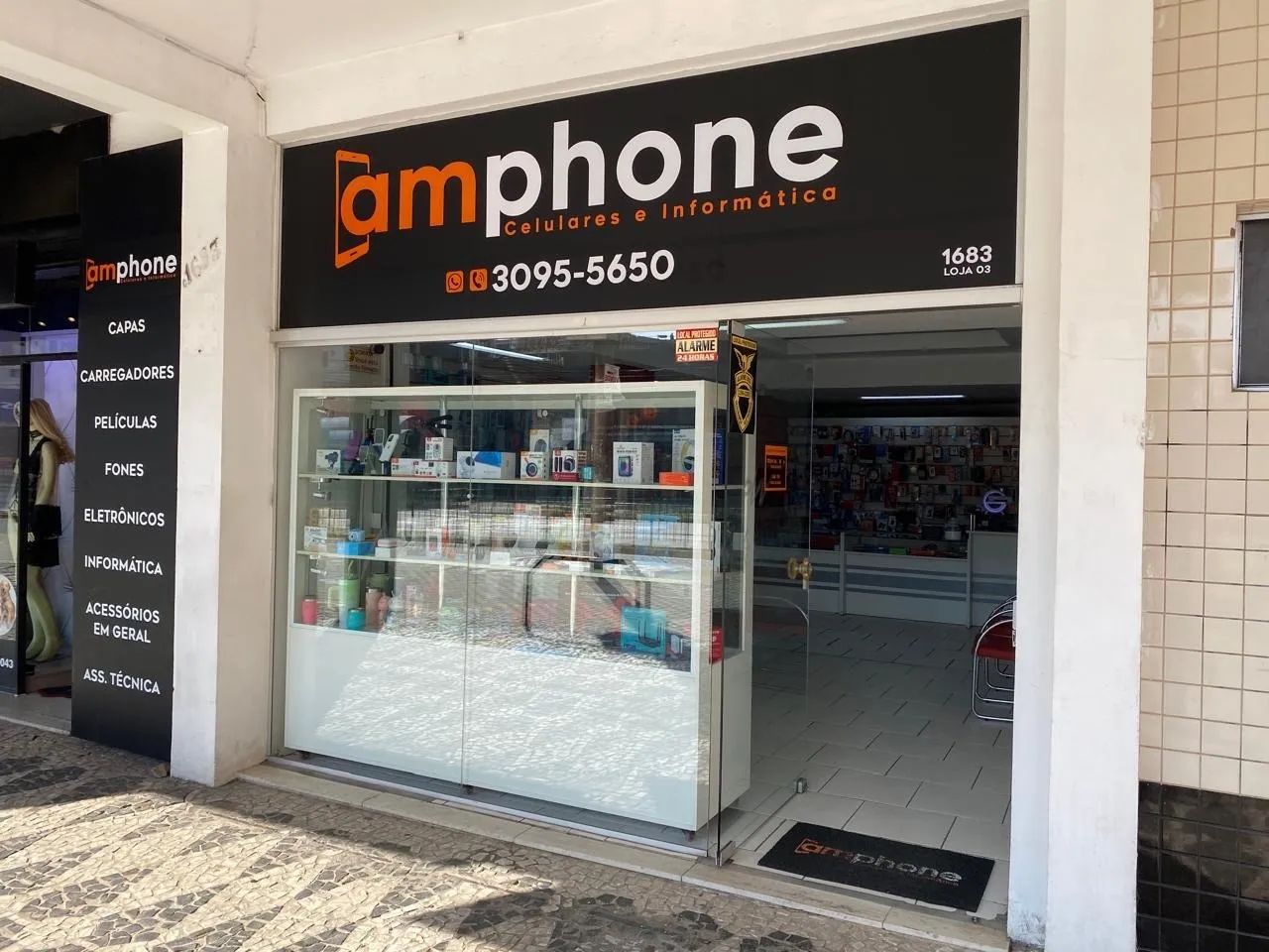 VENDE-SE LOJA COMPLETA DE ACESSÓRIOS PARA CELULAR E ASSISTÊNCIA TÉCNICA