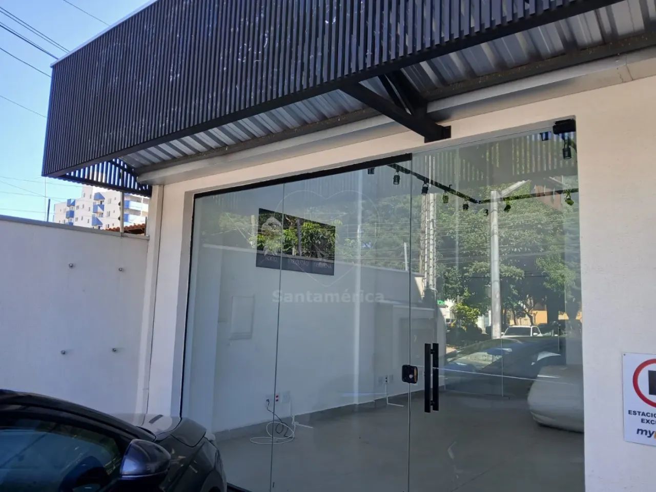 Sala comercial para alugar no Centro de Londrina, Próximo da Rua Paranaguá - Foto 2
