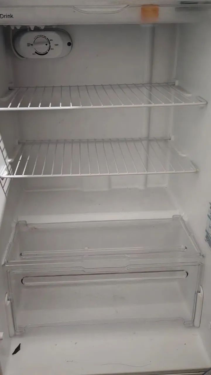 Frigobar 120L Electrolux 