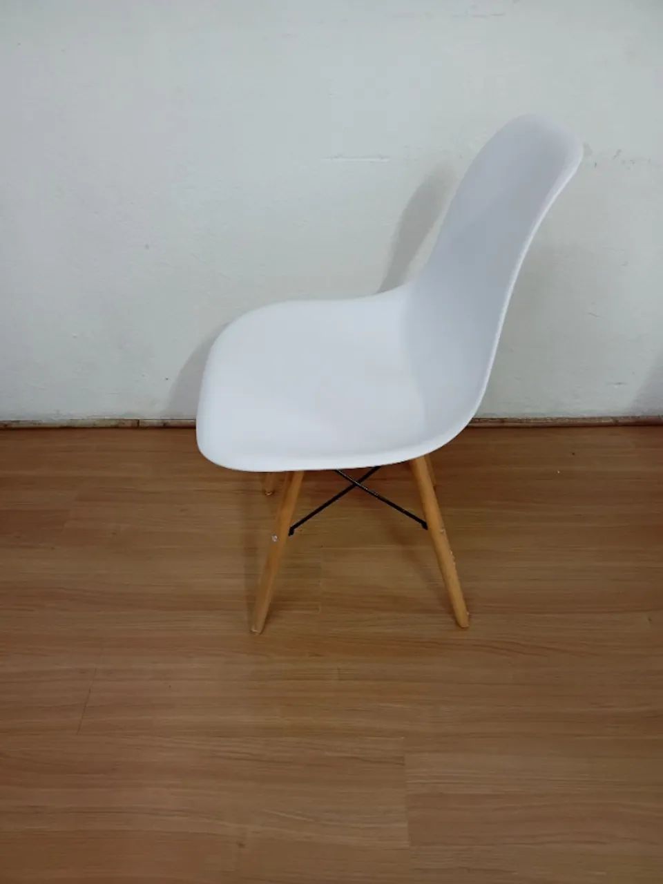 Cadeira Design Charles Eames em ABS Branca  - Foto 4