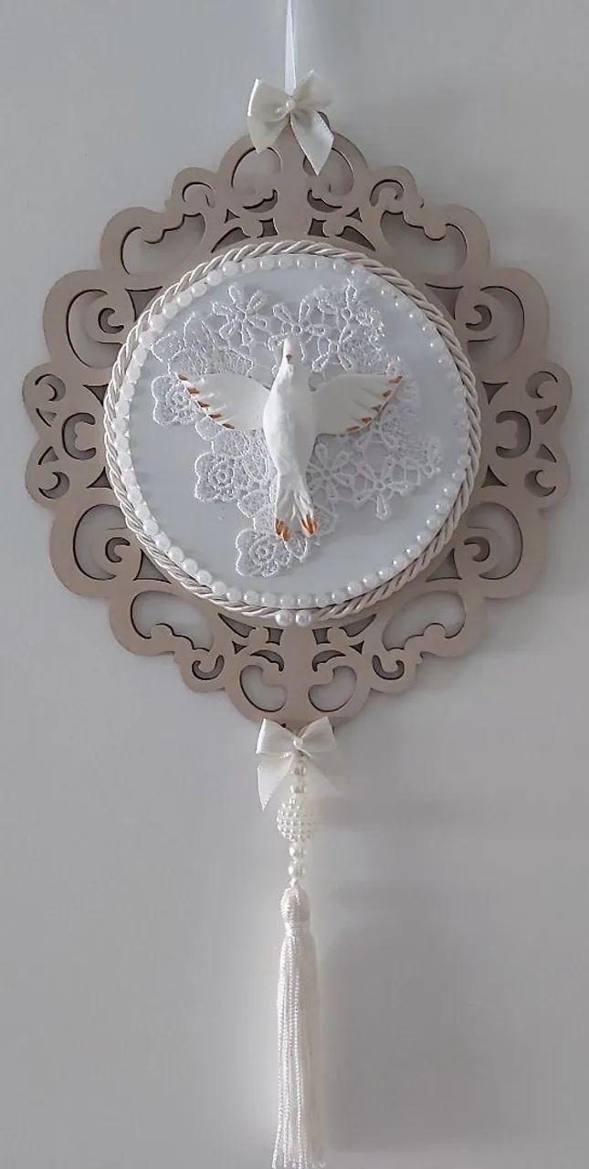 Mandala de Espirito Santo - bege e branco