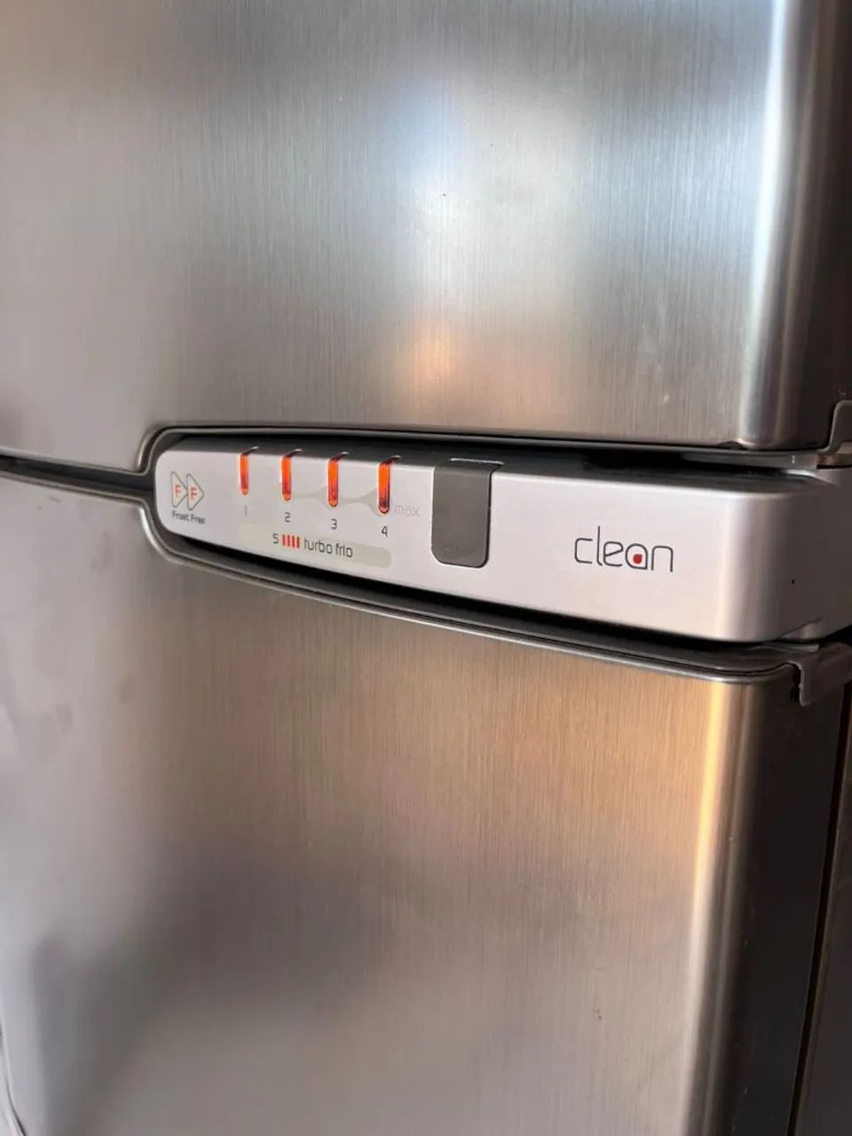 Perfeita Inox Apenas 2 anos de uso - Geladeiras e Freezers