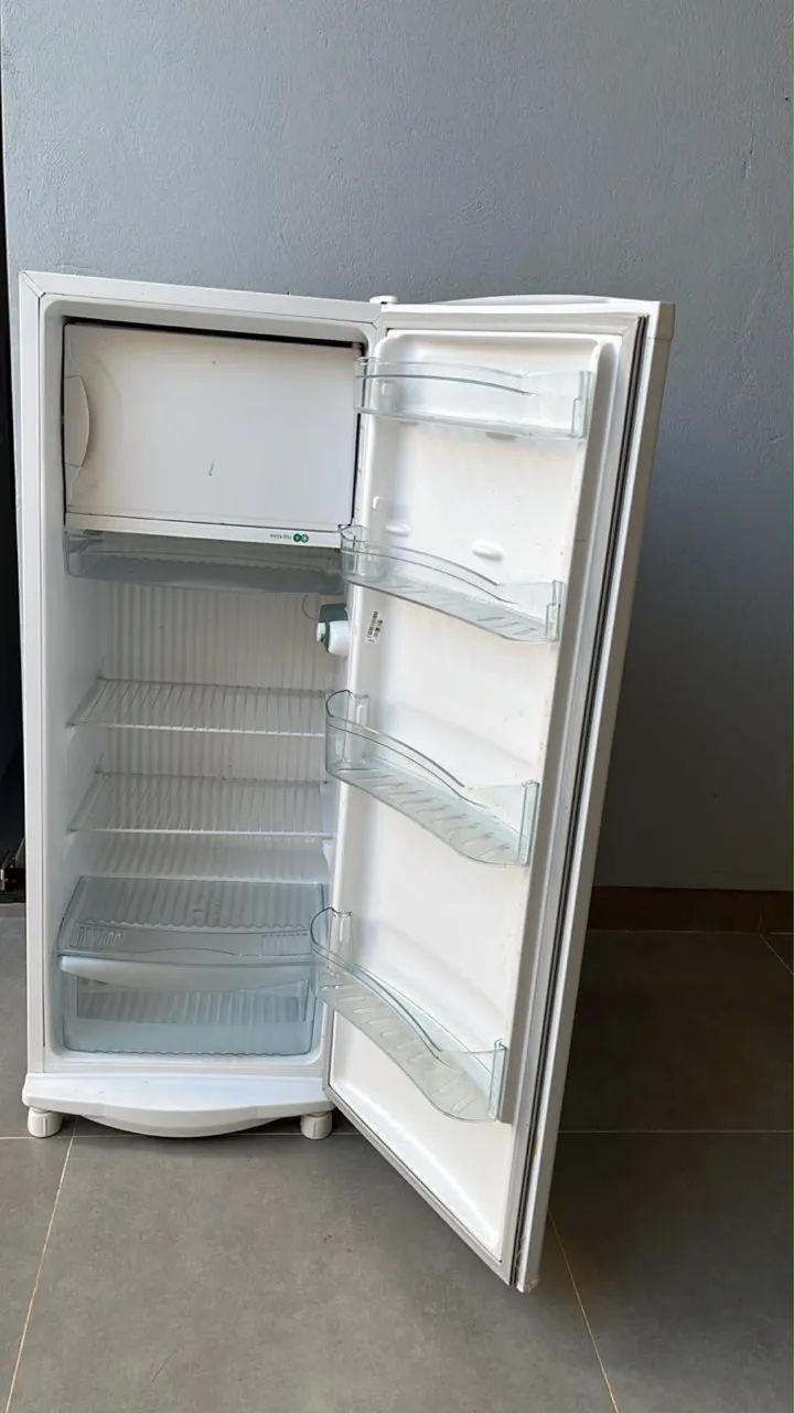 Geladeira Cônsul 275 Litros  - Foto 4