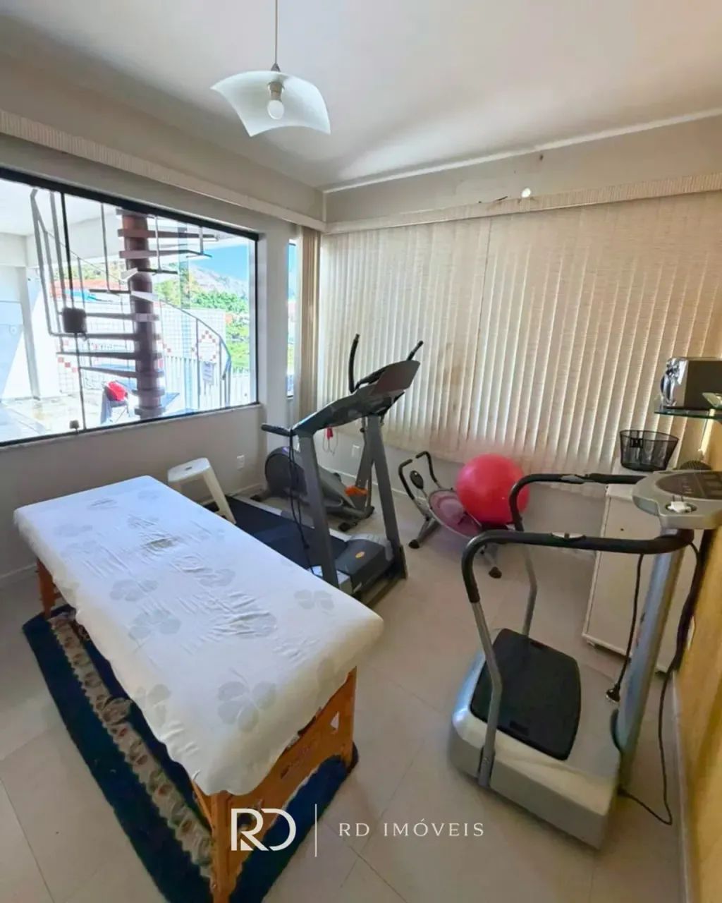 CASA A VENDA - 4 SUITES - AREAL - Foto 2