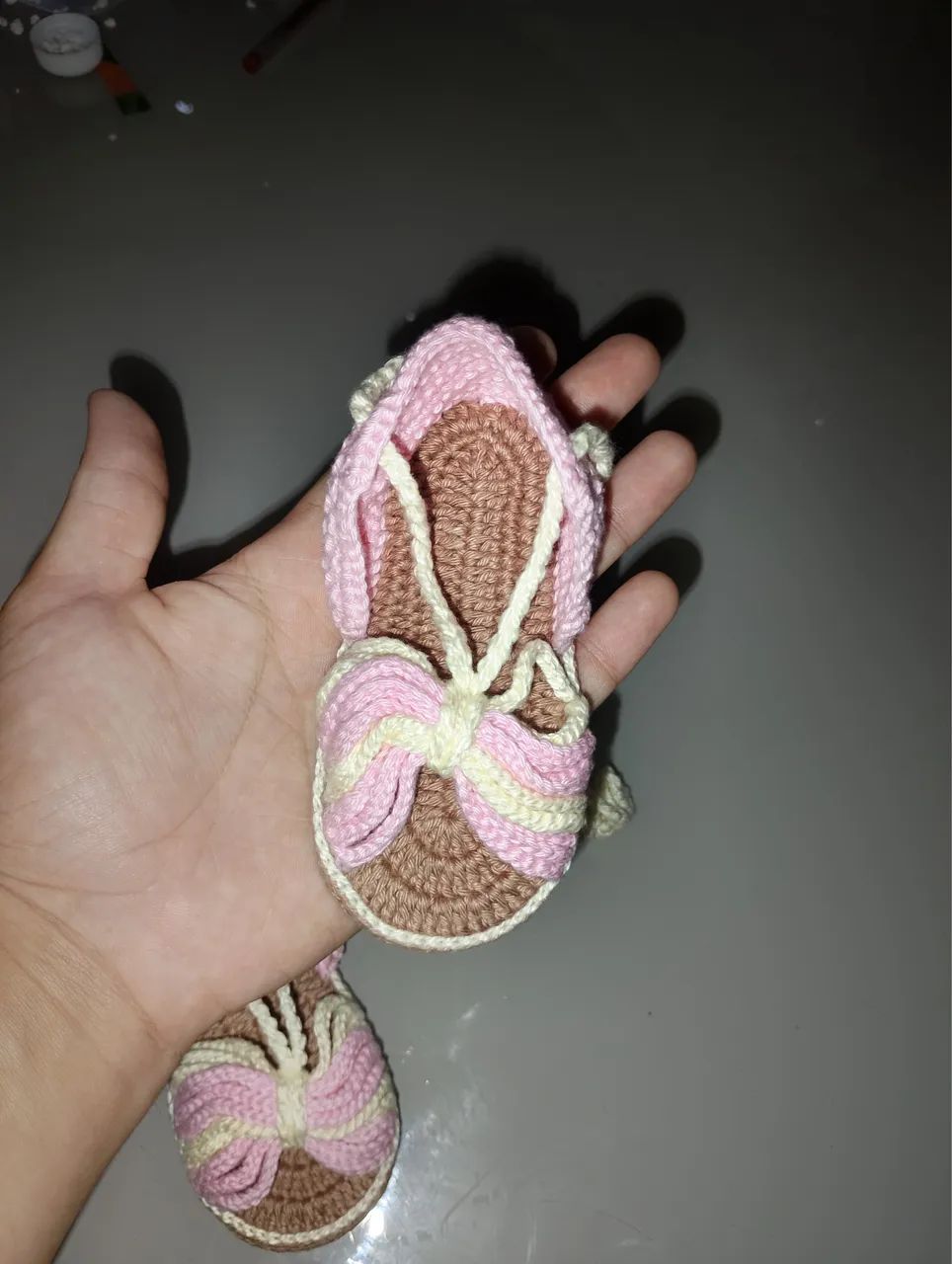 Sandália de Crochê para bebê  - Foto 4