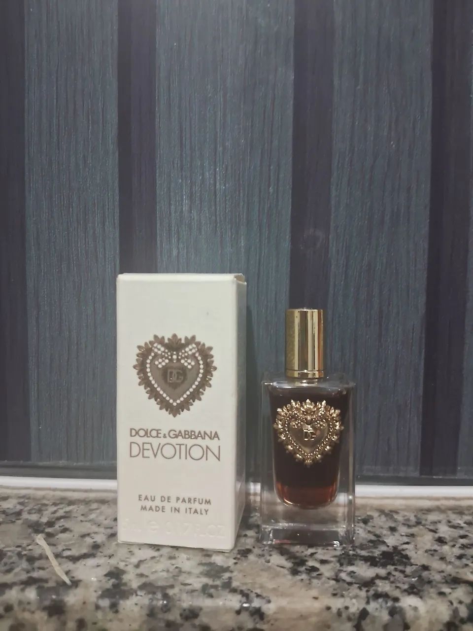 Miniatura perfume devotion DG com caixinha 