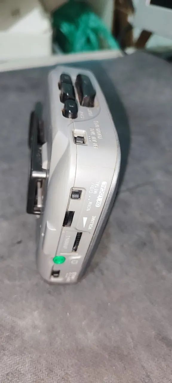 Walkman antigo Sony modelo WM-FX141 - Foto 5