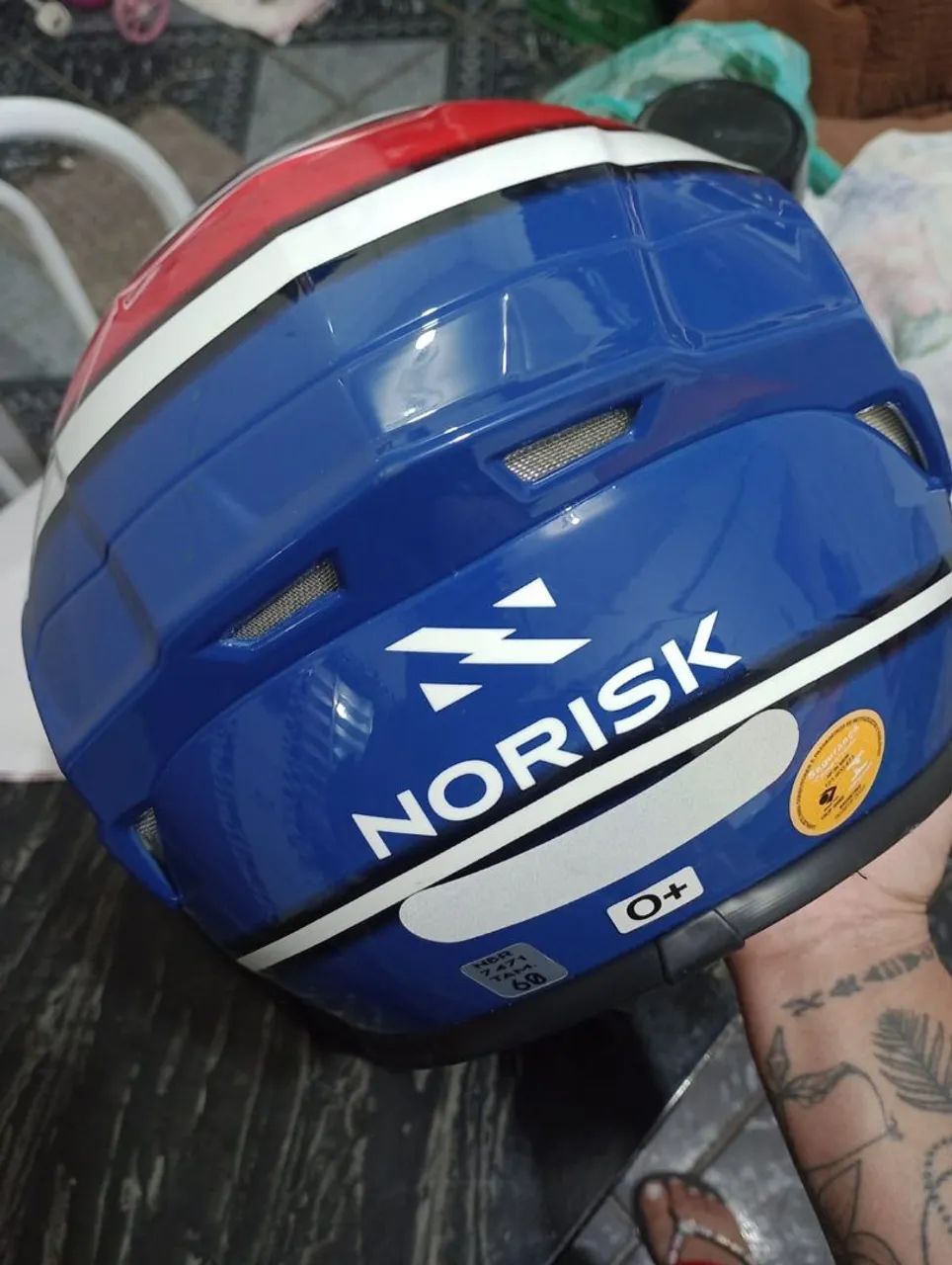 Capacete norisk, tamanho 60