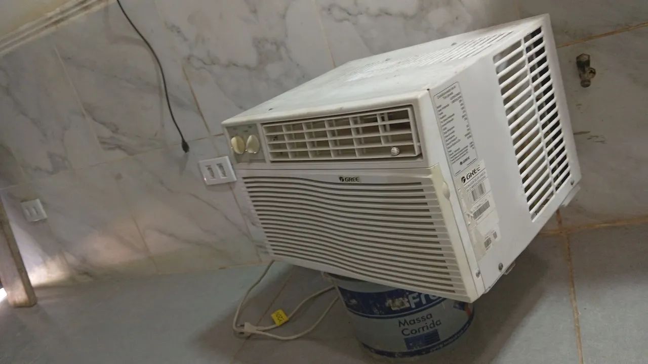 Ar condicionados Janelas seminos e com garantia, trabalhamos com honestidade e qualidade . - Foto 2