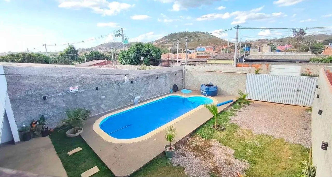 Piscina com SPA no kit básico ?