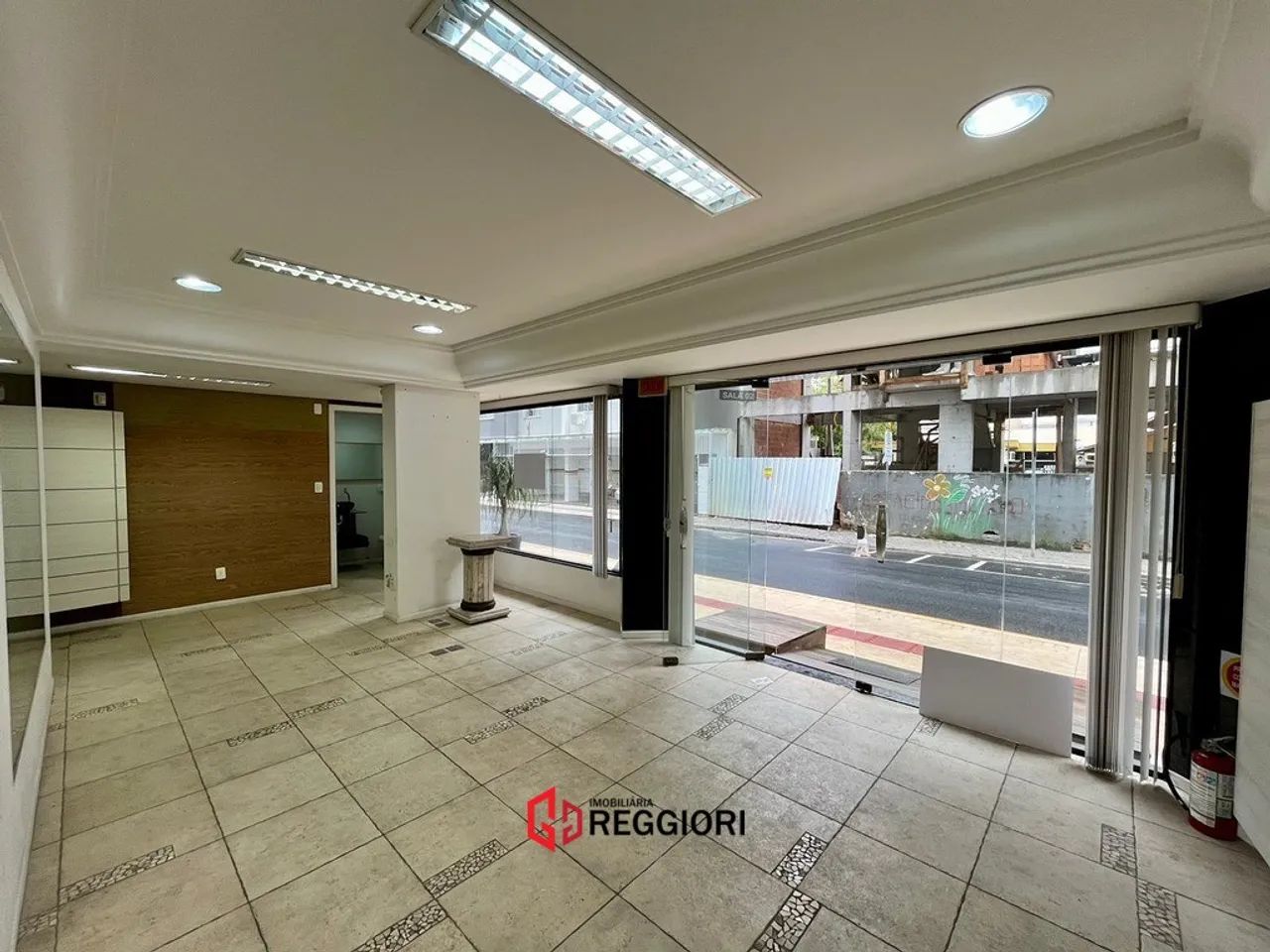 LOCAÇÃO SALA COMERCIAL 65m² BARRA NORTE DE BC