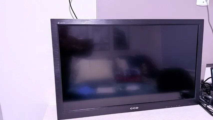 TV CCE 32 polegadas funcionando - Foto 5