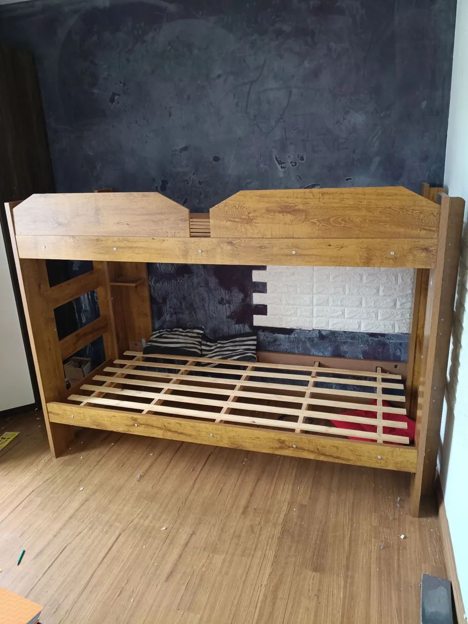 Vende-se esta beliche