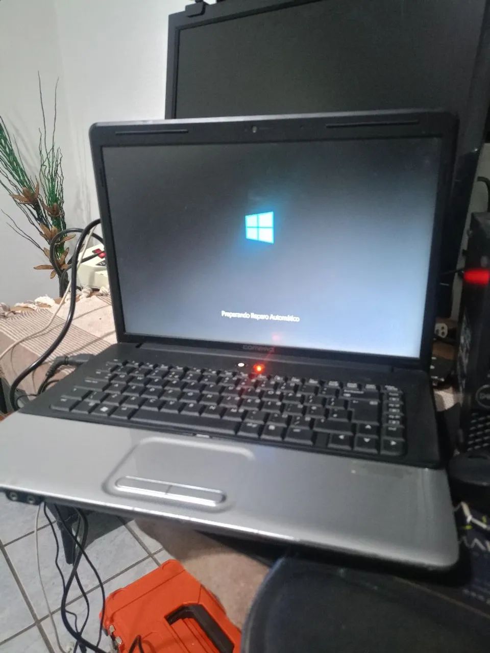 Lote com 9 notebook funcionam com detalhes para reparos - Foto 2