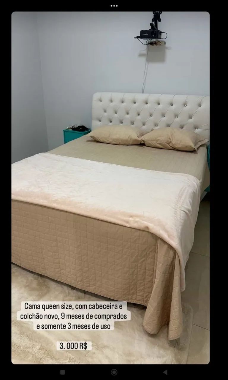 Cama Queen Size e cabeceira 