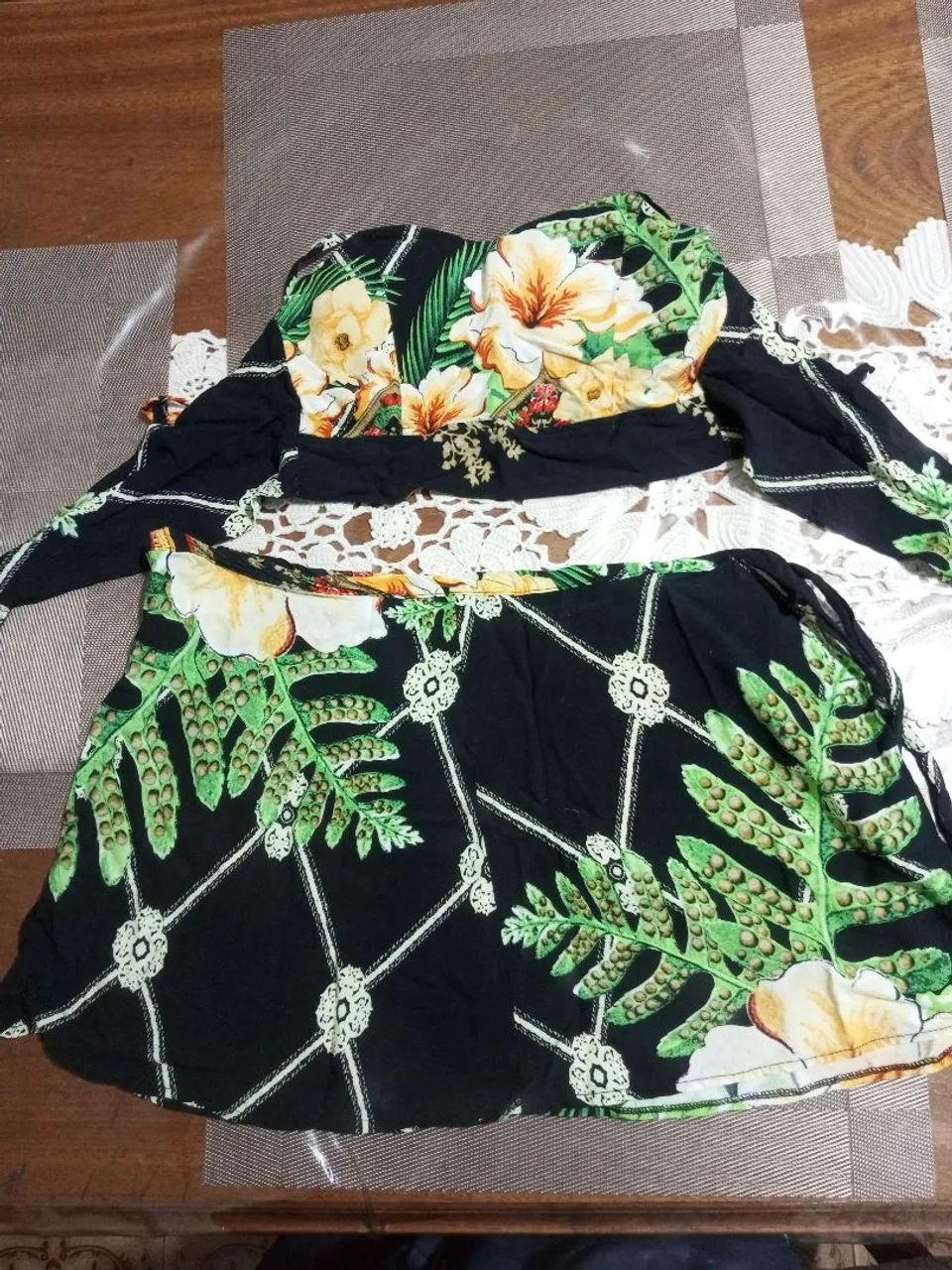 Cropped tomara que caia , com duas peças. - Foto 2