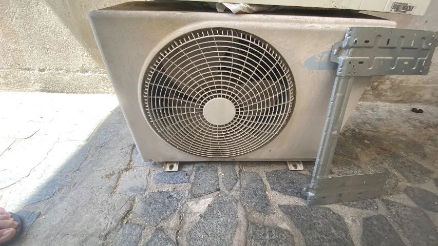 Ar condicionado para retirada de peças  - Foto 4