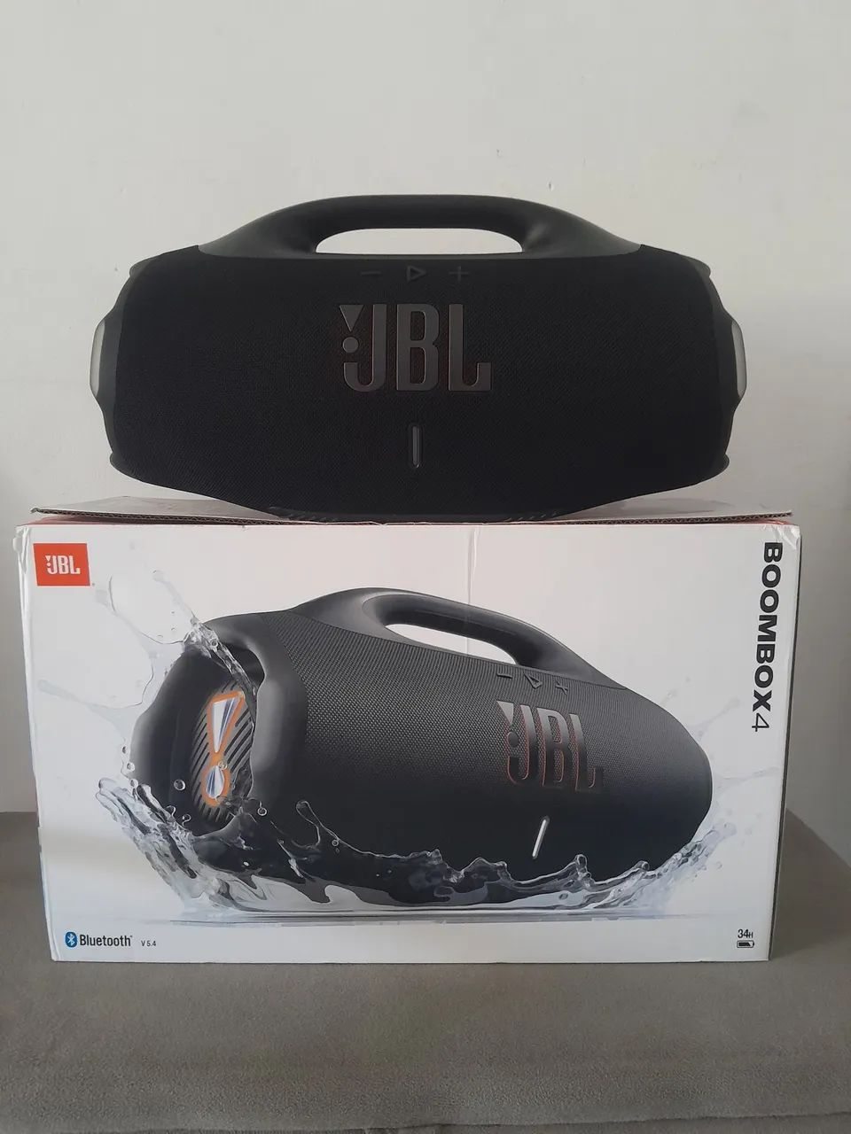 JBL boombox 4 