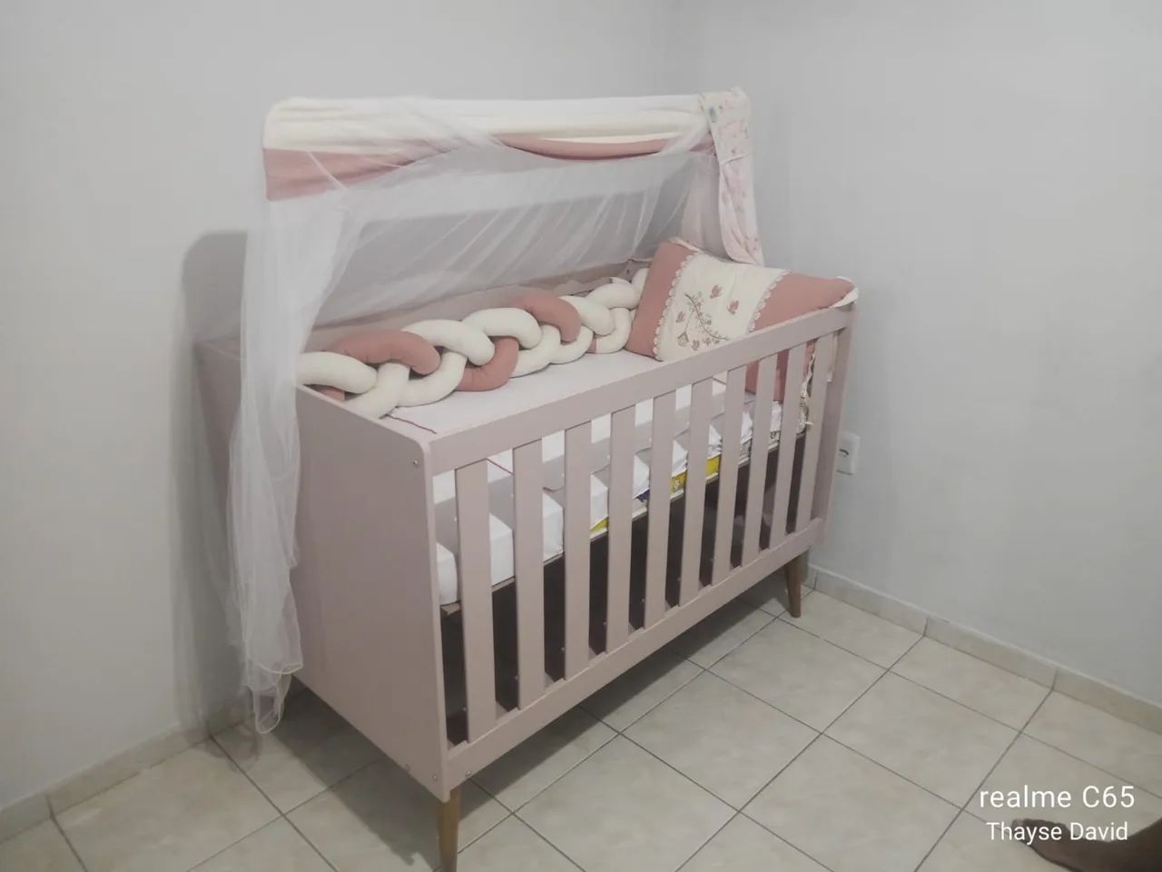 Vendo berço de bebê menina - Foto 2