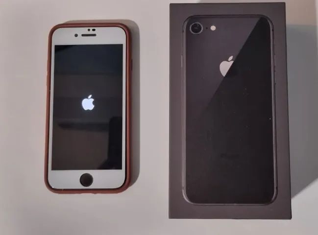 IPHONE 8 64gb COM CAIXA E NOTA FISCAL - SEM MARCAS DE USO