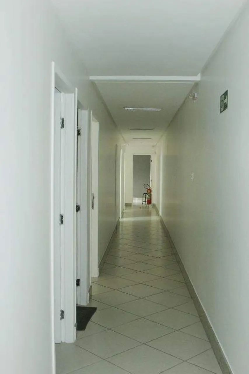 VENDA: Prédio Comercial 2 Pavimentos  6 Salas Prontas e Localização Prime Próximo à Praça  - Foto 5