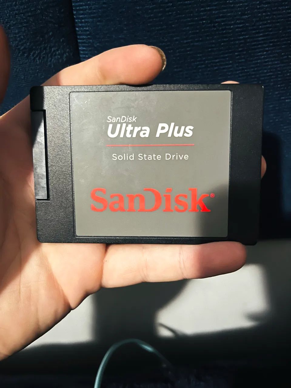 Vendo ssd 256 gb sandisk - Foto 2
