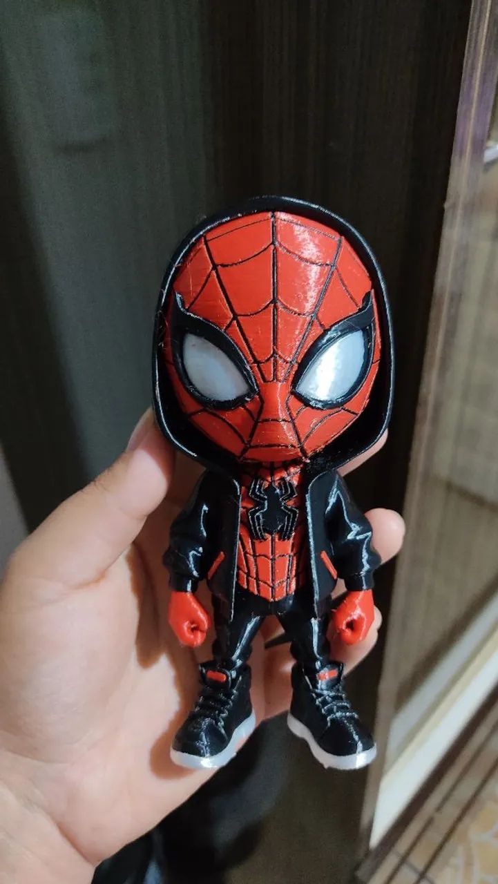 Miniatura Homem Aranha Urbano