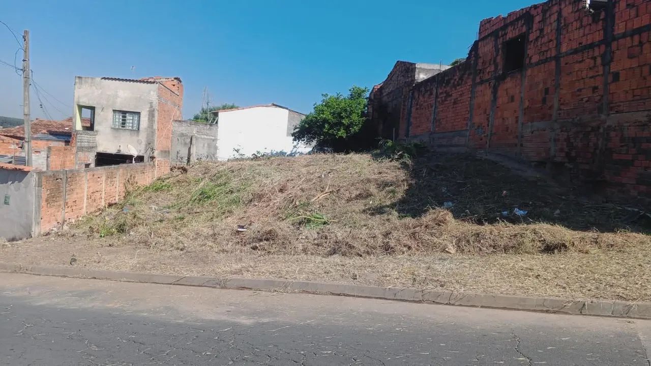RETIRO ENTULHO, DESCARTE MÓVEIS, ROÇO TERRENO.  - Foto 2