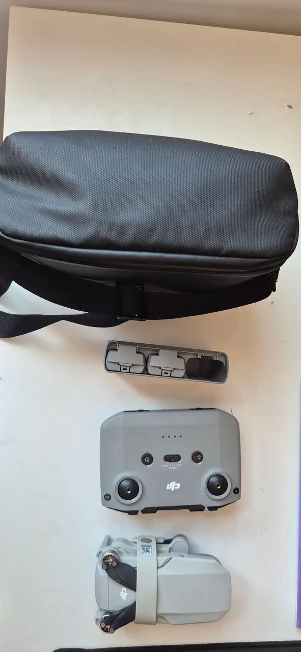 Drone DJI Mini2. Flymore combo com 3 baterias e case. Estado de novo. Impecável!
