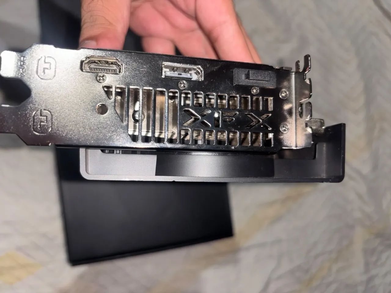 PLACA DE VIDEO RX 9060 XT 16GB - Foto 4