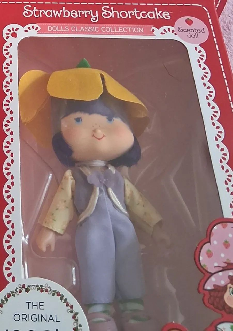 Boneca moranguinho d agostini 