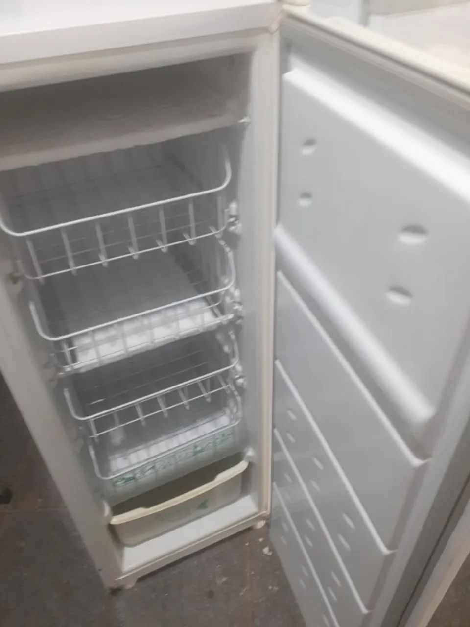 freezer consul  166 litros 110vts - Foto 3