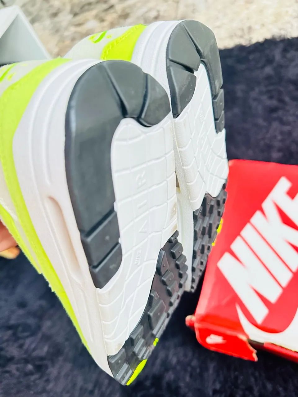 Tênis Air Max 1 Volt 36br - Foto 5