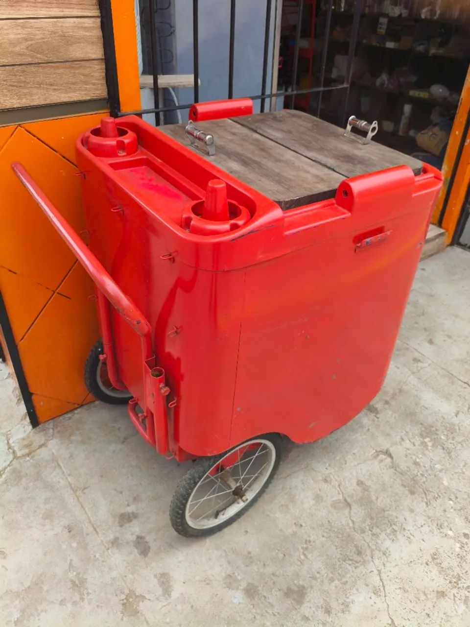 Vendo carrinho pra vender água de côco  - Foto 2