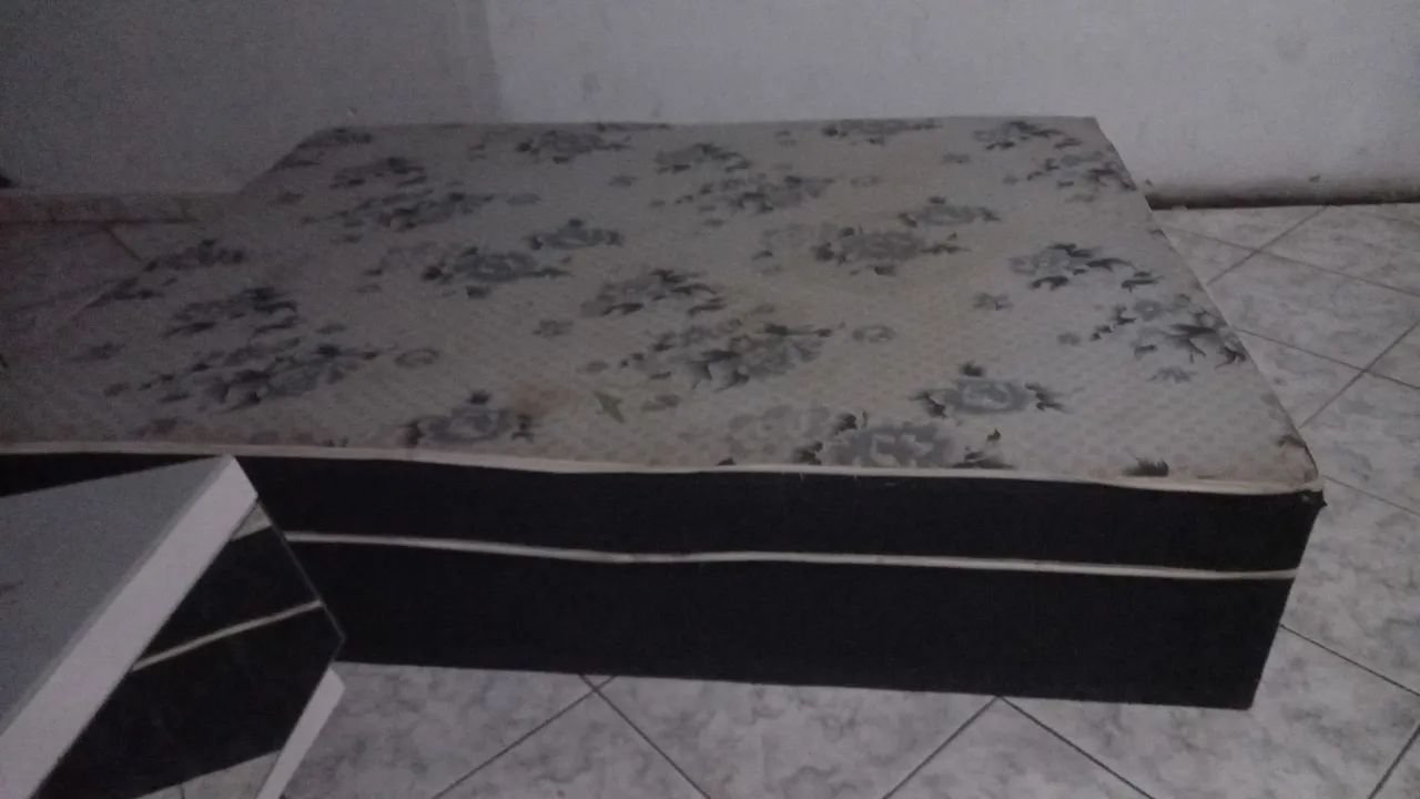 Vendo cama box de casal - Foto 2