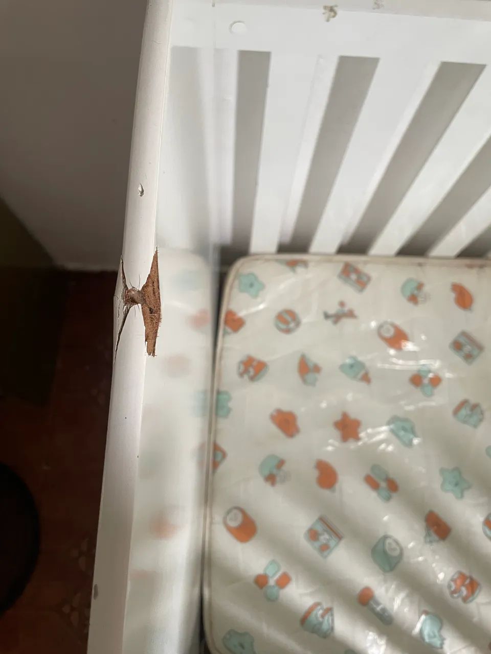 Berço com colchão (usado)  - Foto 3