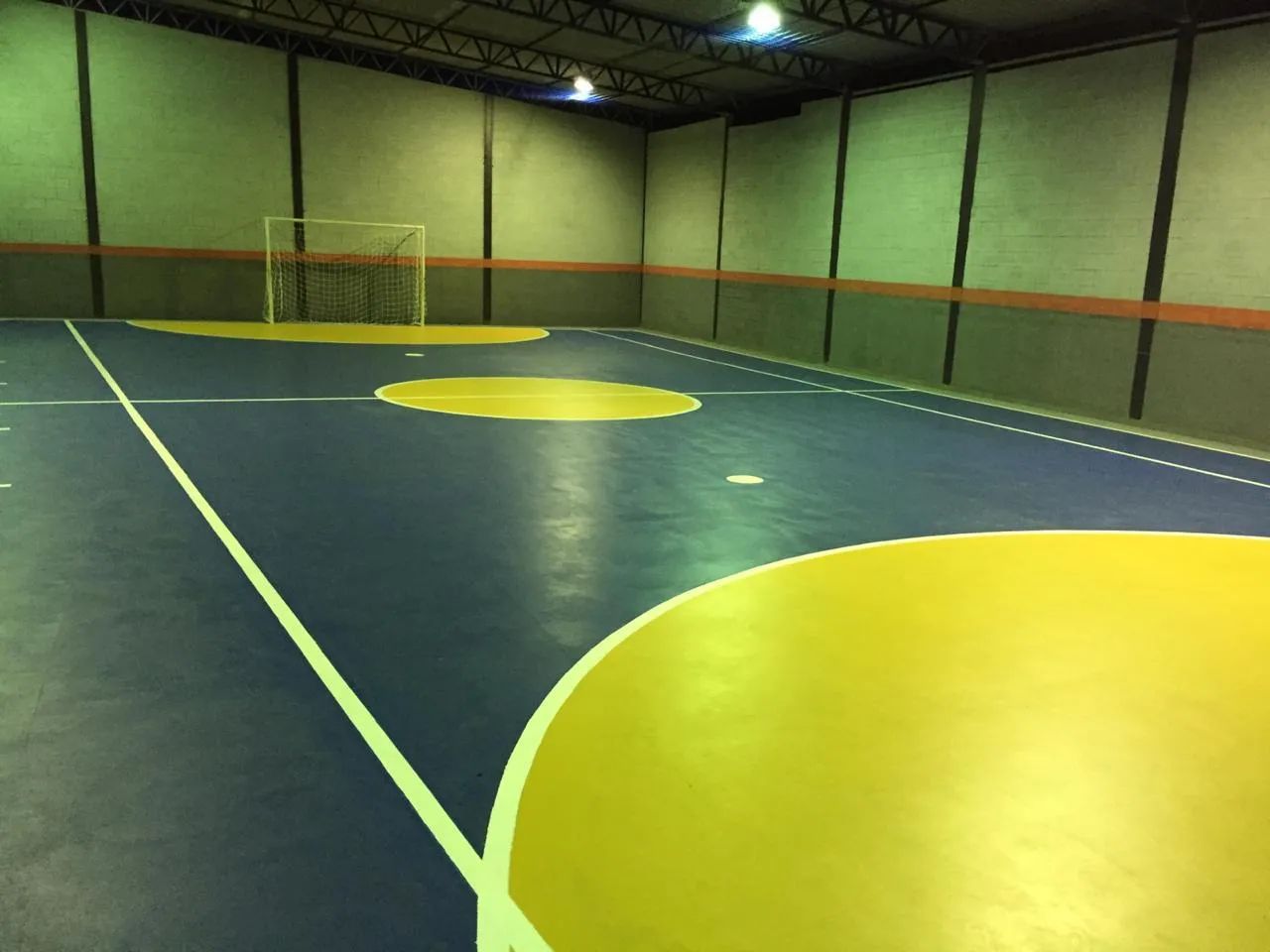 Complexo esportivo com bar e quadra de futsal - Galpão 650m² - Foto 5