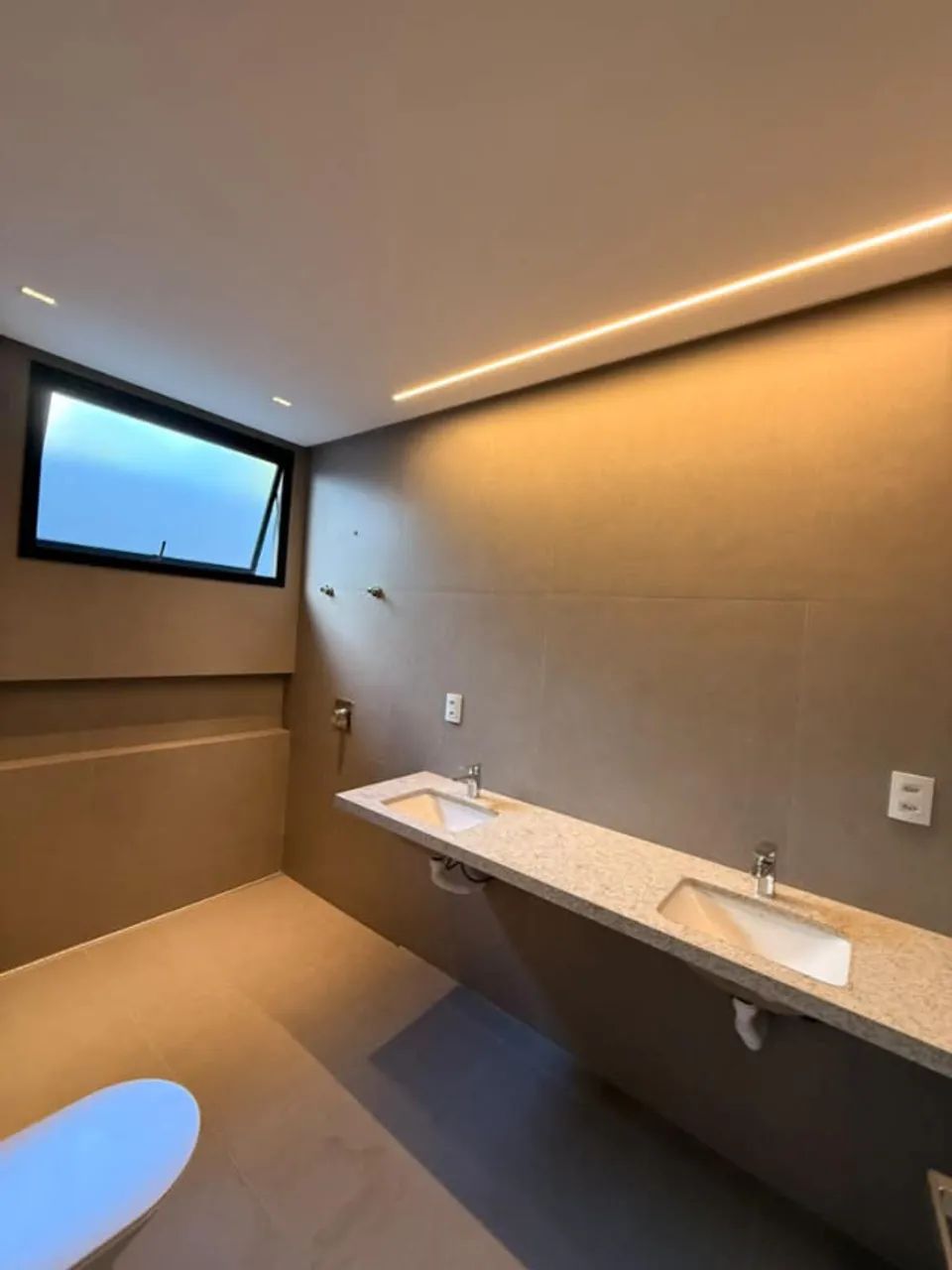 Casa Térrea Sofisticada, 4 SUITES NO JARDINS ATENAS. - Foto 2