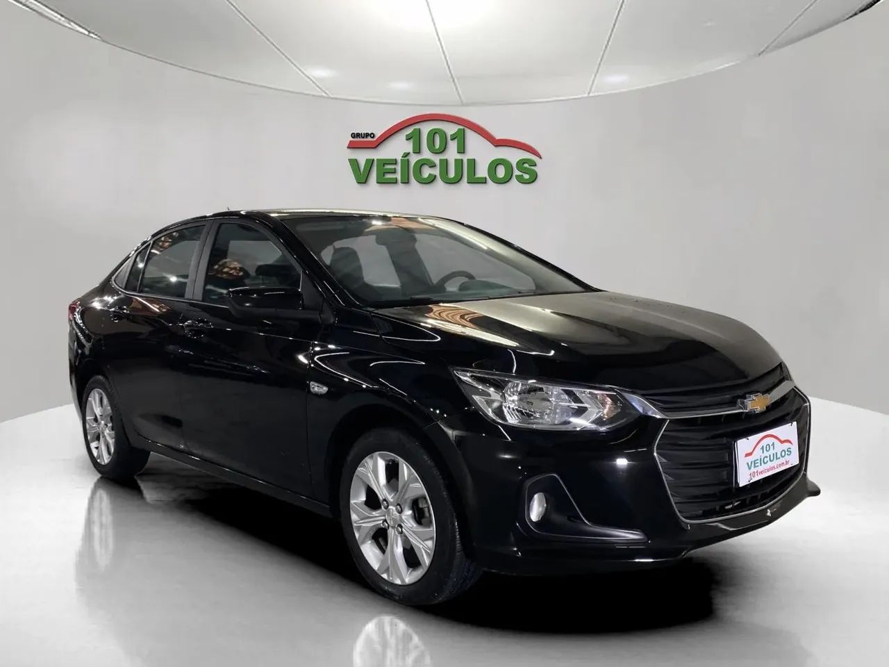Chevrolet Onix Plus LTZ 1.0 12V TB Flex Aut. 4P 2024 - Foto 8