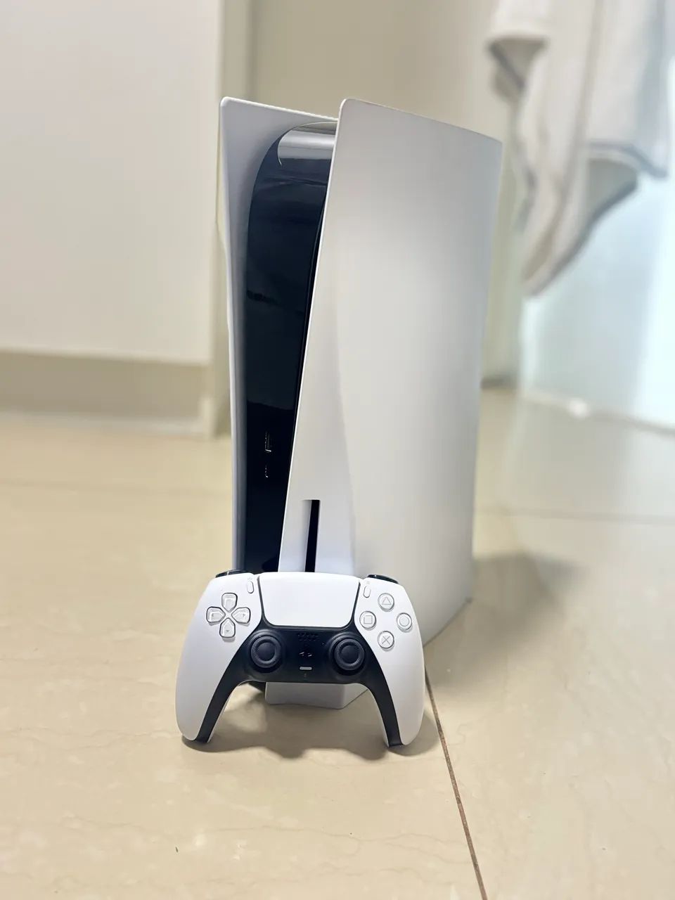 PlayStation 5 825GB